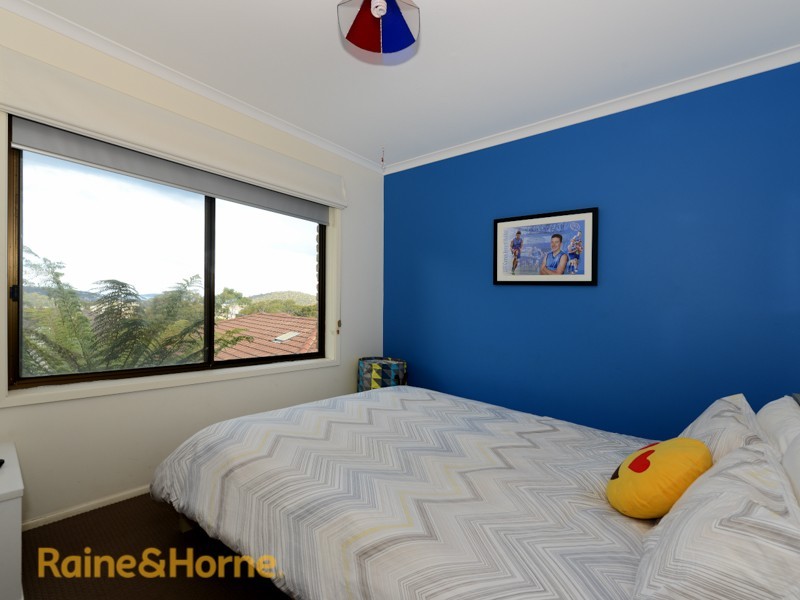 33 Sherwood Court, Lindisfarne TAS 7015