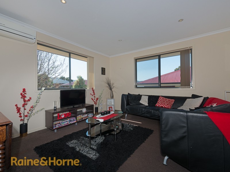 6/111 Burtonia Street, Rokeby TAS 7019