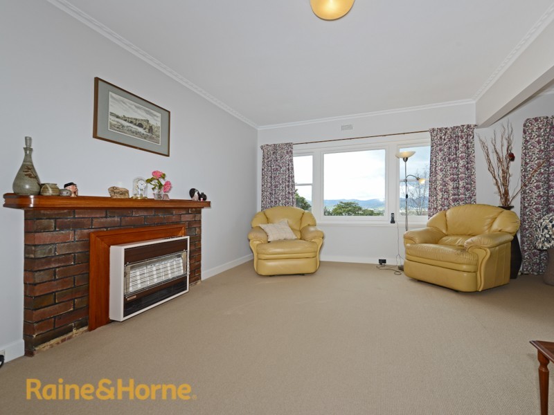 27 Barclay Crescent, Rosetta TAS 7010