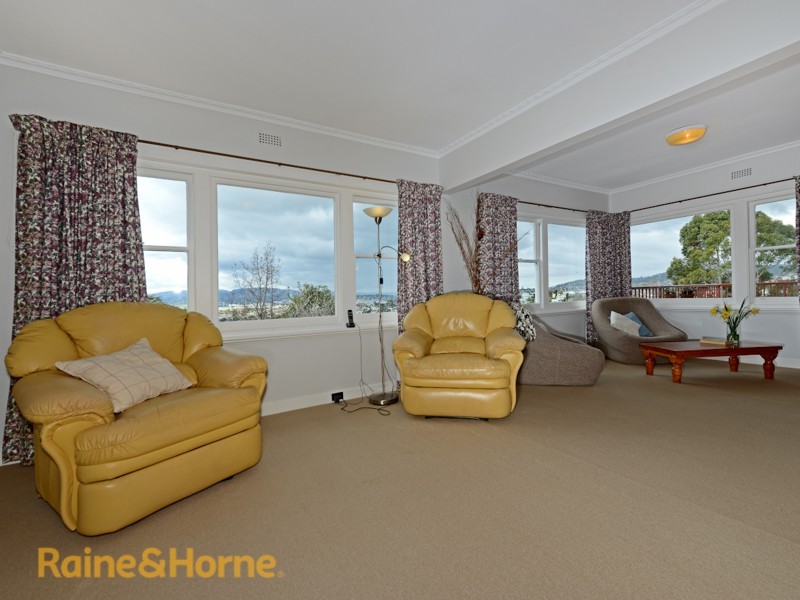 27 Barclay Crescent, Rosetta TAS 7010