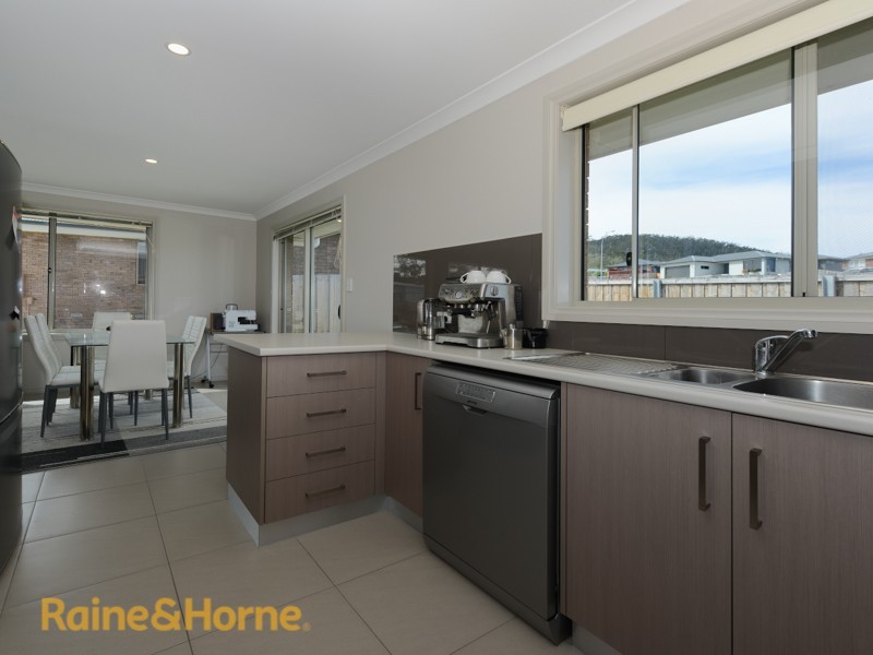 1 and 2 / 31 Mariah Crescent, Oakdowns TAS 7019