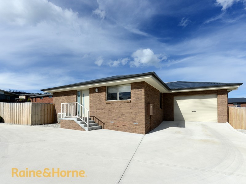 1 and 2 / 31 Mariah Crescent, Oakdowns TAS 7019