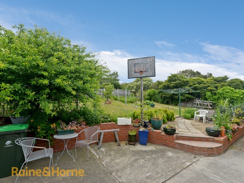 74 Elinga Street, Howrah TAS 7018