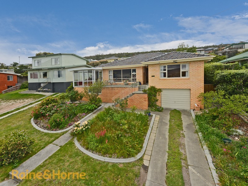 74 Elinga Street, Howrah TAS 7018