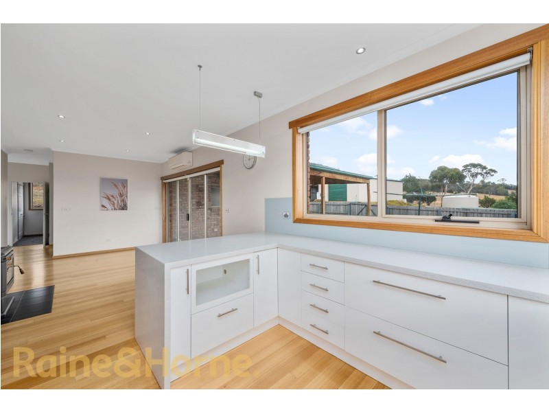 24 Bourbon Avenue, Richmond TAS 7025