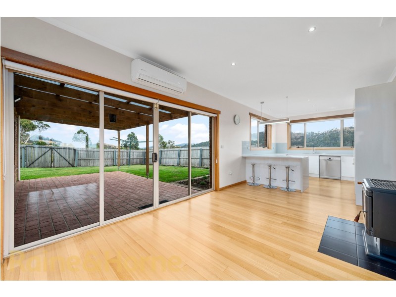 24 Bourbon Avenue, Richmond TAS 7025