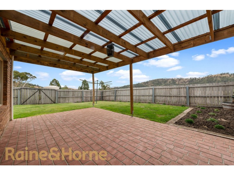 24 Bourbon Avenue, Richmond TAS 7025