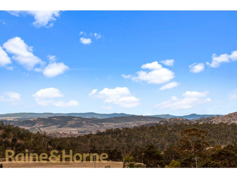 24 Bourbon Avenue, Richmond TAS 7025