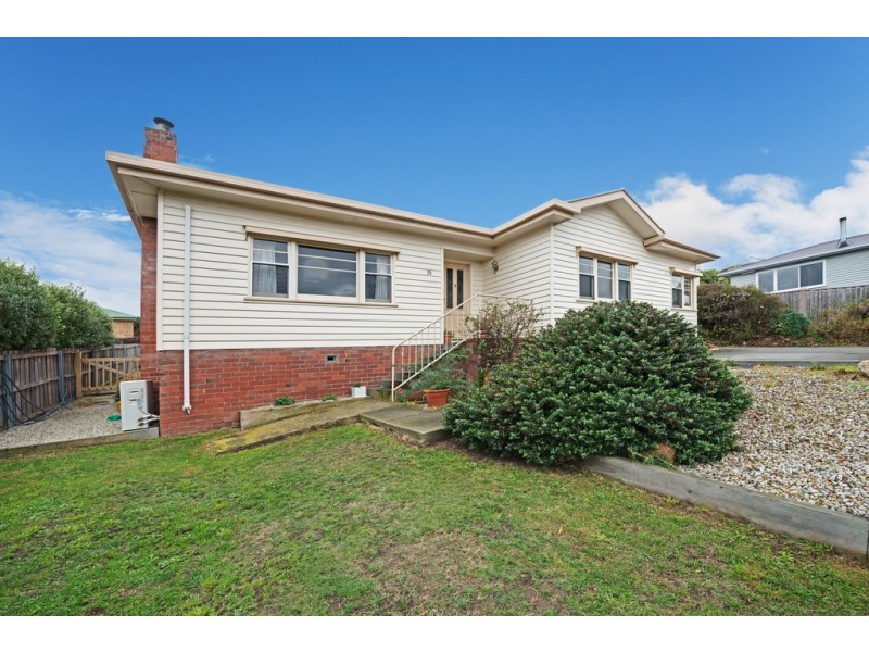 1/ 20 ALMA STREET, Bellerive TAS 7018