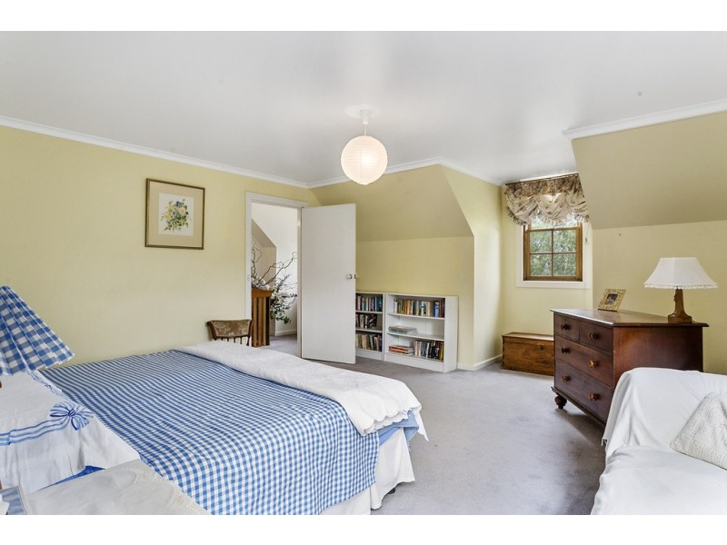 8 Leyden Court, Seven Mile Beach TAS 7170