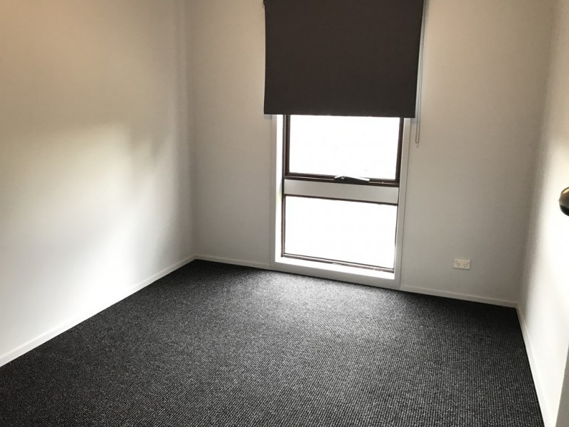 16 Vicary Place, Rokeby TAS 7019