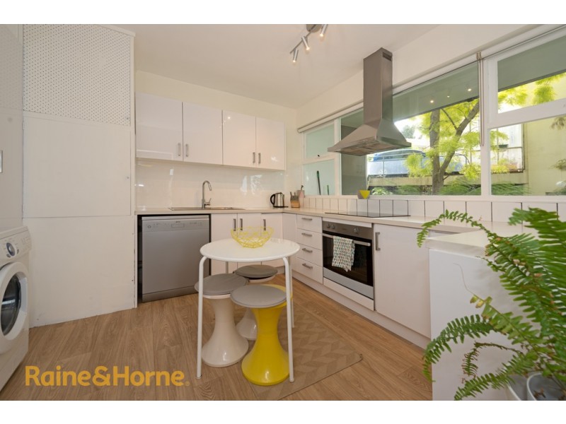 1-7 MONTGOMERY COURT, Sandy Bay TAS 7005