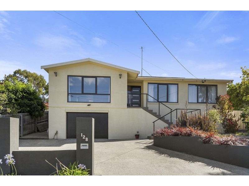 128 Flagstaff Gully Road, Lindisfarne TAS 7015