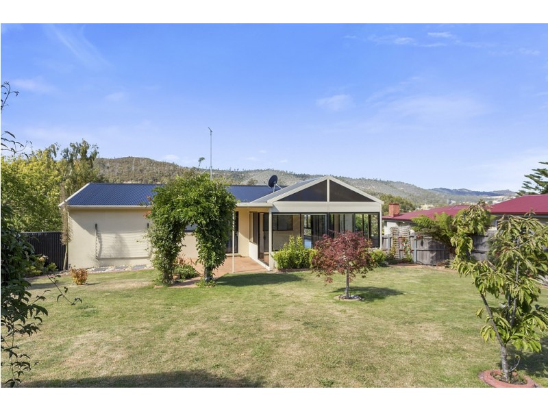 128 Flagstaff Gully Road, Lindisfarne TAS 7015
