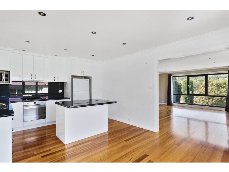 128 Flagstaff Gully Road, Lindisfarne TAS 7015