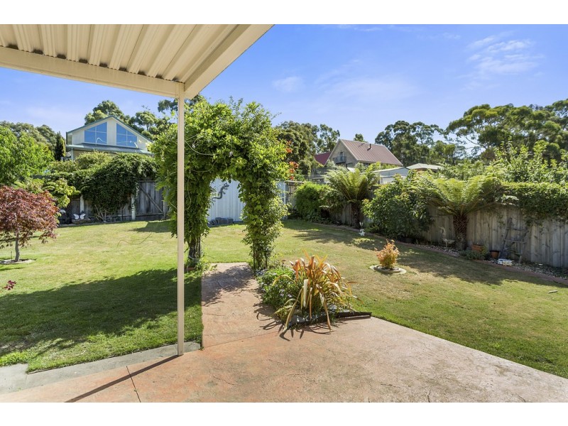 128 Flagstaff Gully Road, Lindisfarne TAS 7015