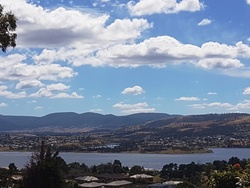 4 Newitt Drive, Austins Ferry TAS 7011