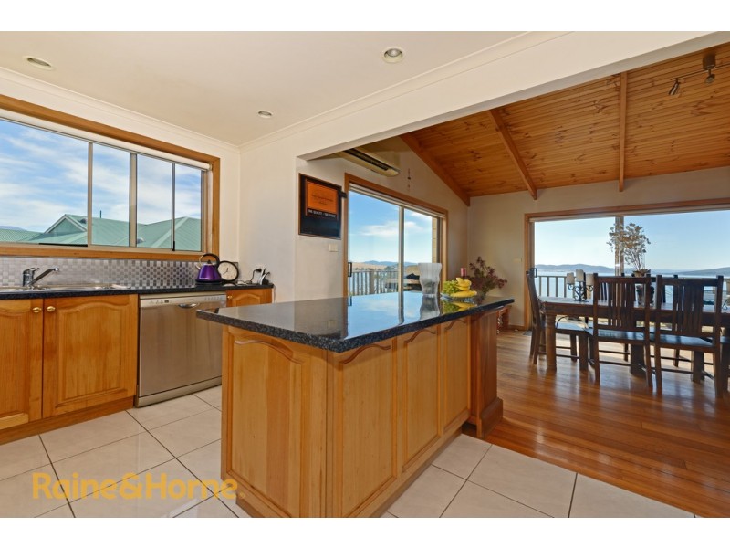 10 Meadows Place, Opossum Bay TAS 7023