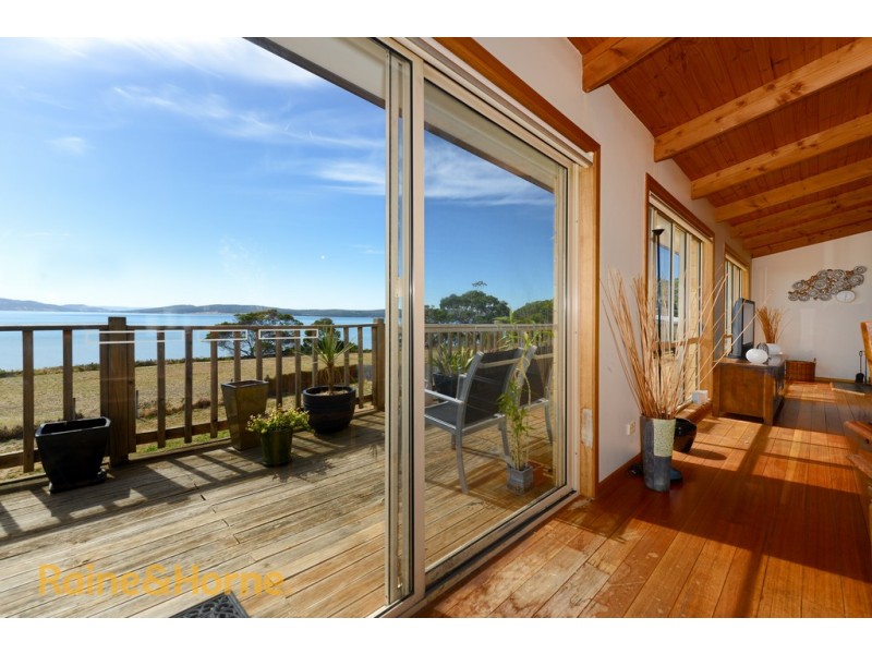 10 Meadows Place, Opossum Bay TAS 7023