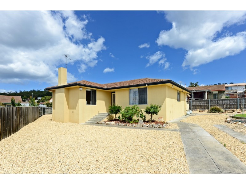 13 LANDERS COURT, Rokeby TAS 7019