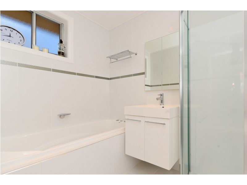 13 LANDERS COURT, Rokeby TAS 7019