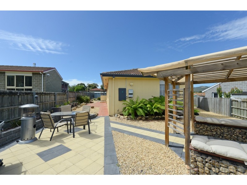 13 LANDERS COURT, Rokeby TAS 7019