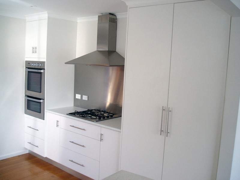 1 Swansea Court, Lindisfarne TAS 7015