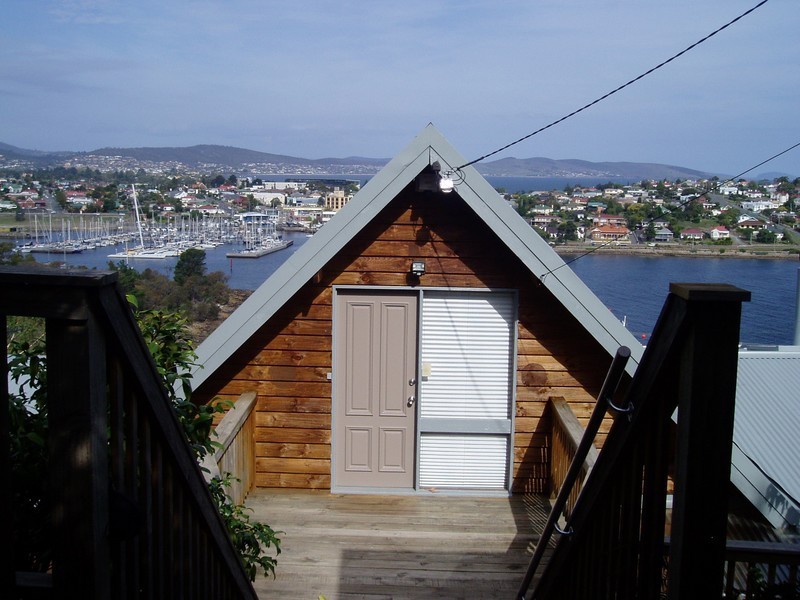 50 Leura Street, Rosny TAS 7018