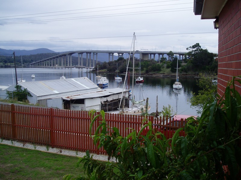 2-20 Rosny Esplanade, Rosny TAS 7018