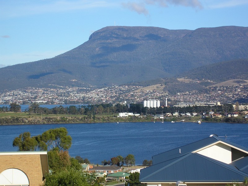 8 Peta Court, Old Beach TAS 7017