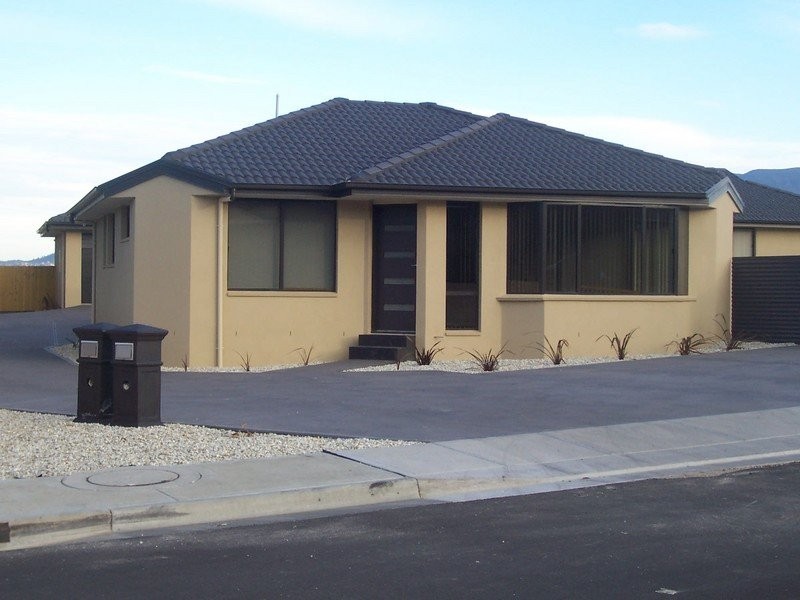 2/46 Churinga Waters Drive, Old Beach TAS 7017