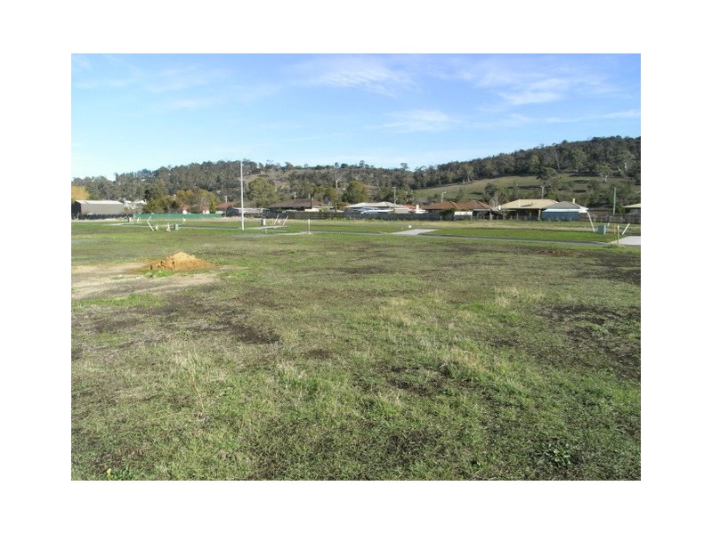 - Alexander Circle, Campania TAS 7026