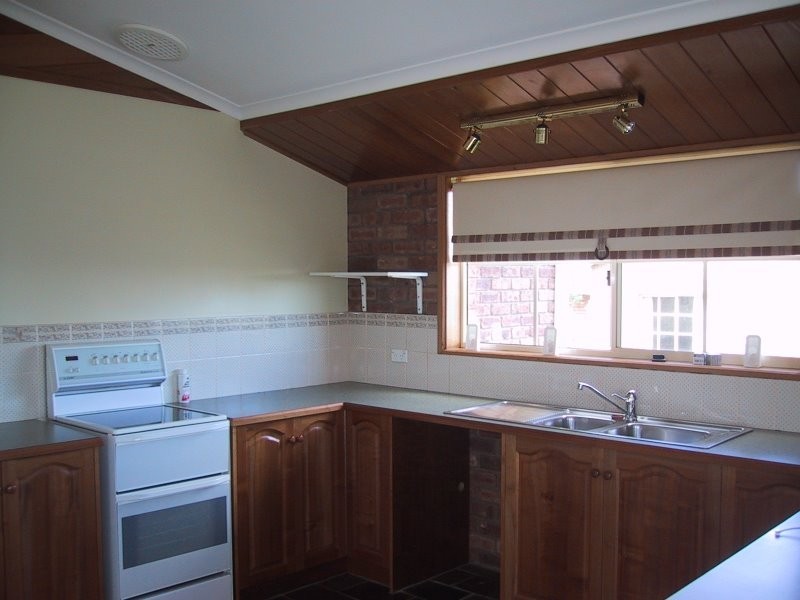 6/42 Sherwood Court, Lindisfarne TAS 7015