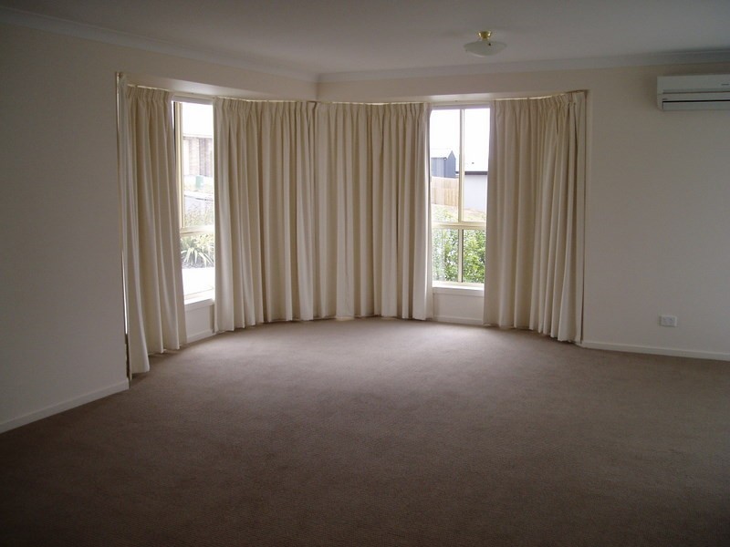 1-4 Walter Place, Howrah TAS 7018