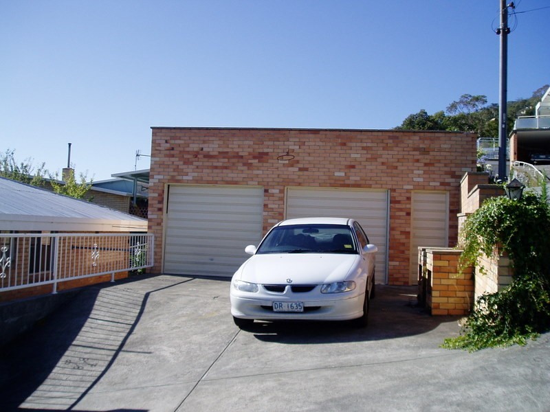 236 Churchill Avenue, Sandy Bay TAS 7005