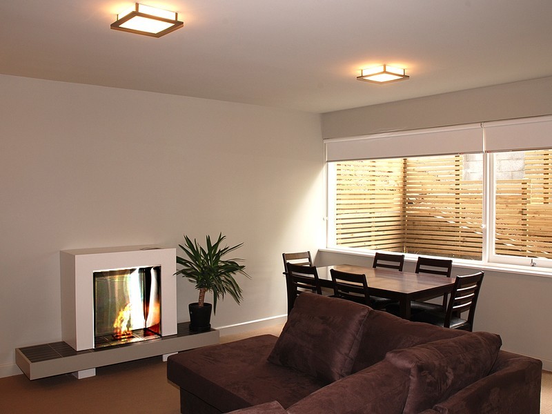 2/7 Montgomery Court, Sandy Bay TAS 7005