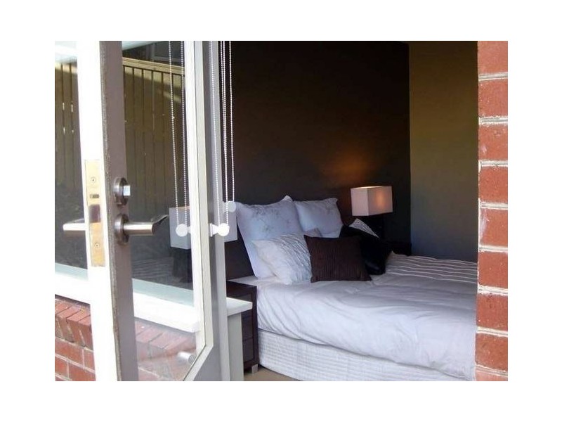 2/7 Montgomery Court, Sandy Bay TAS 7005