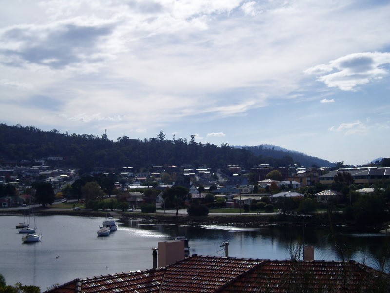 8-8 Ballawinne Road, Lindisfarne TAS 7015