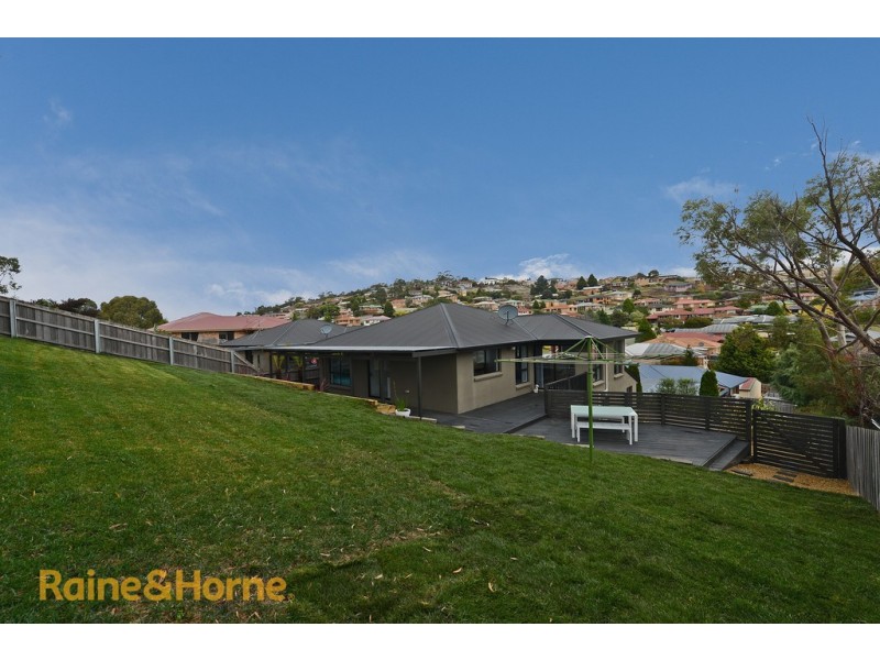 2/98 Sunshine Road, Austins Ferry TAS 7011