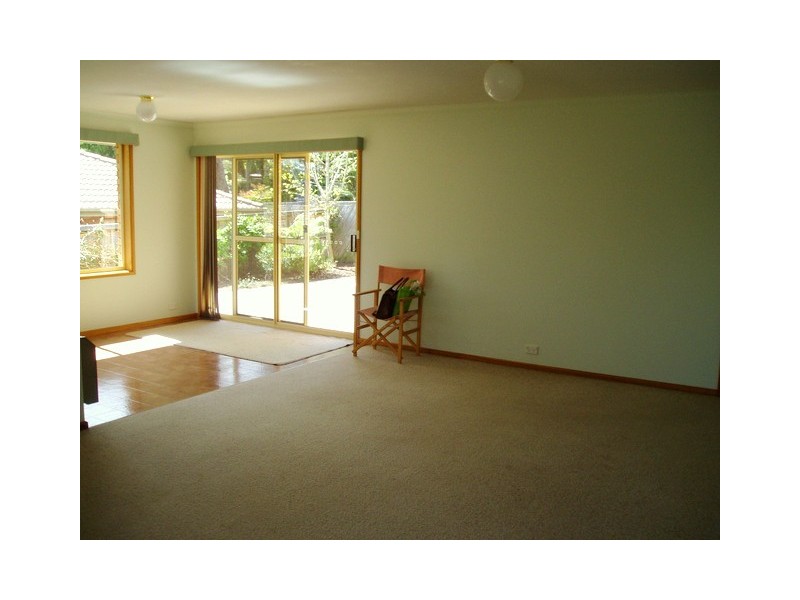 8/141 Gordons Hill Road, Lindisfarne TAS 7015
