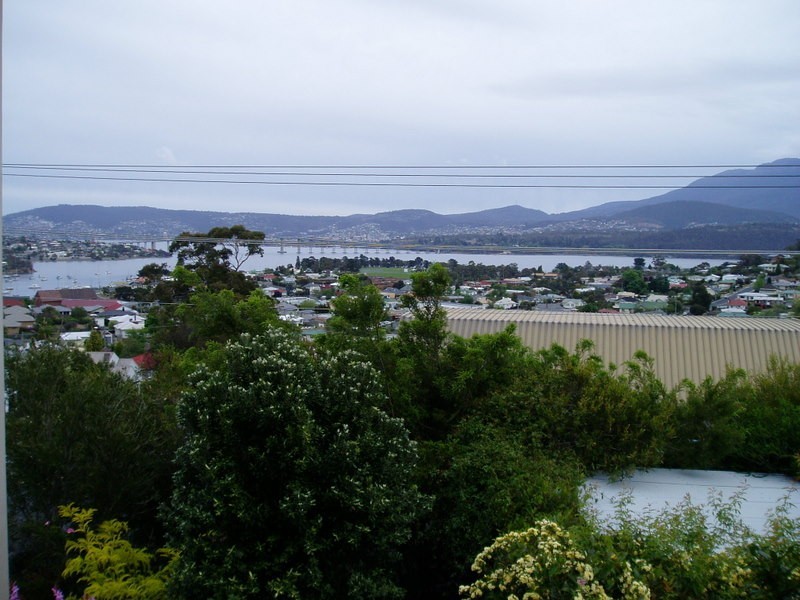 23 Corrina Road, Lindisfarne TAS 7015