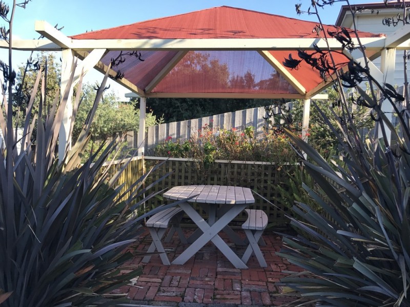 37 MALUNNA ROAD, Lindisfarne TAS 7015
