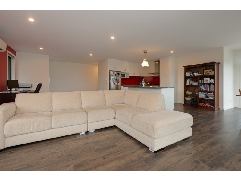 1 Atwell Court, Lindisfarne TAS 7015