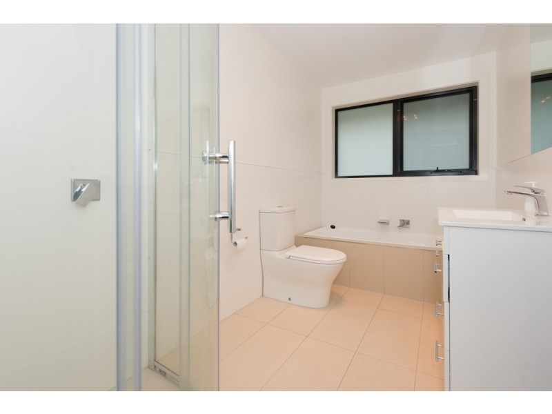 1 Atwell Court, Lindisfarne TAS 7015