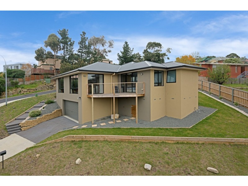 1 Atwell Court, Lindisfarne TAS 7015