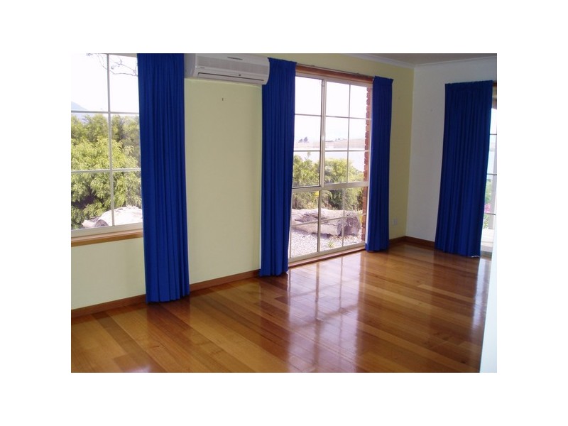 5 Meadows Place, Opossum Bay TAS 7023