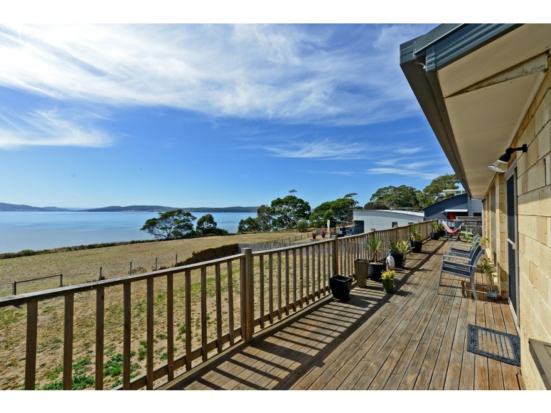 10 Meadows Place, Opossum Bay TAS 7023