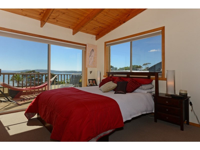 10 Meadows Place, Opossum Bay TAS 7023