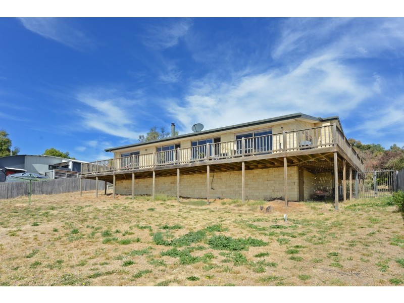 10 Meadows Place, Opossum Bay TAS 7023