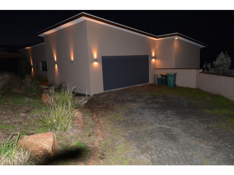 1B Alexander Court, Lewisham TAS 7173